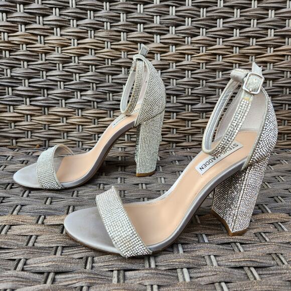 Steve Madden Silver Carrson Rhinestone Heels Sandal Size 8 Prom Wedding - Picture 2 of 10